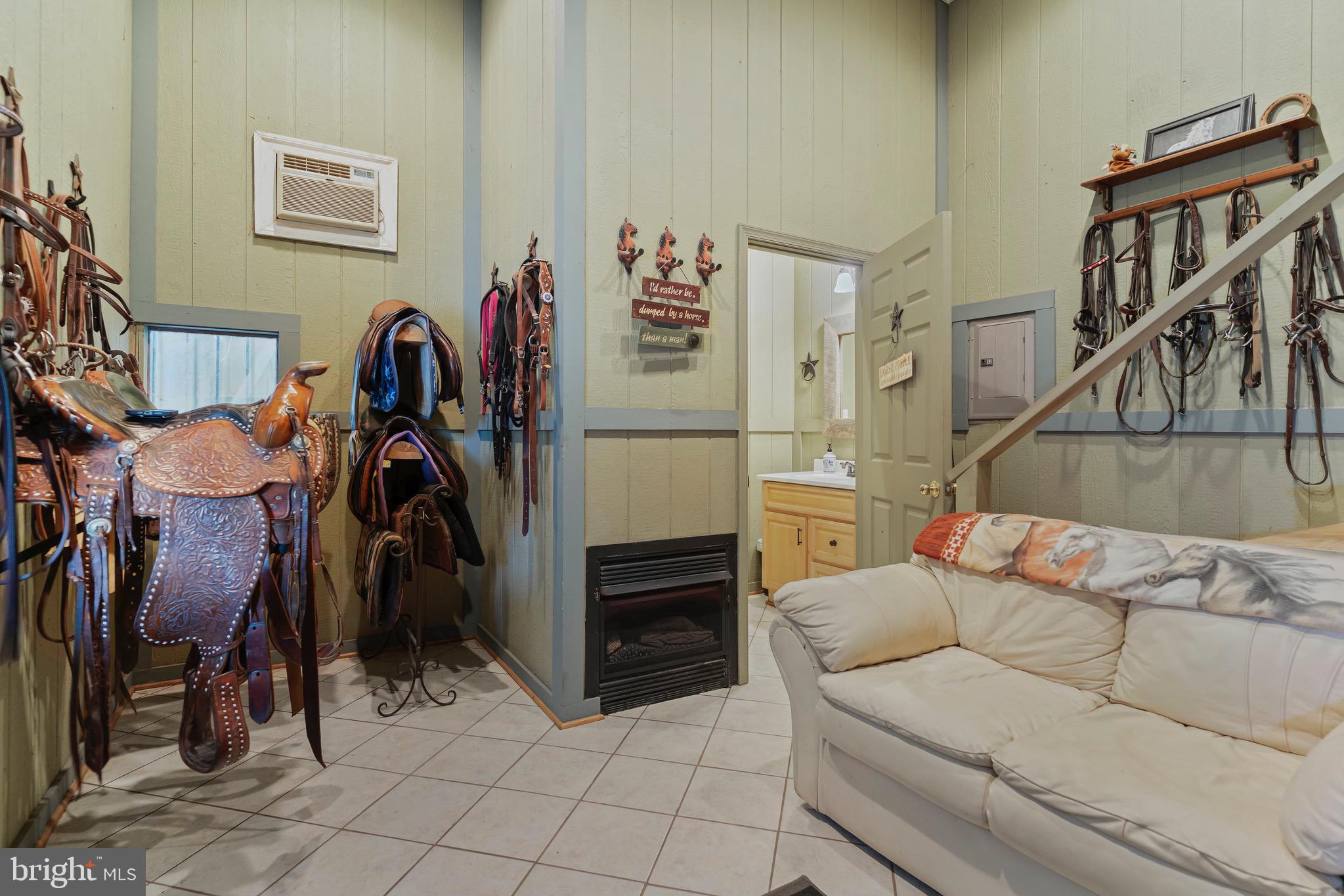 16616 Gaines Road Broad Run, VA 20137 - Photo 23 of 144 Gallery Image 23