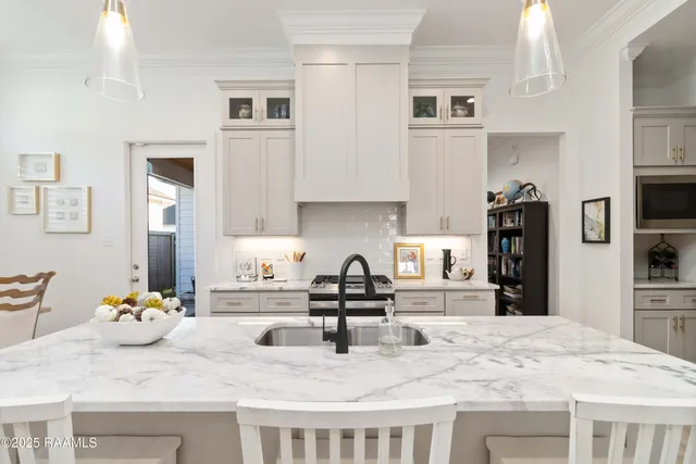 $415,000 | 222 Trail Pointe Drive, Scott, LA 70583