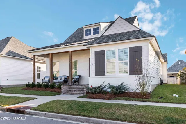 $415,000 | 222 Trail Pointe Drive, Scott, LA 70583