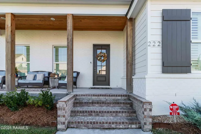 $415,000 | 222 Trail Pointe Drive, Scott, LA 70583