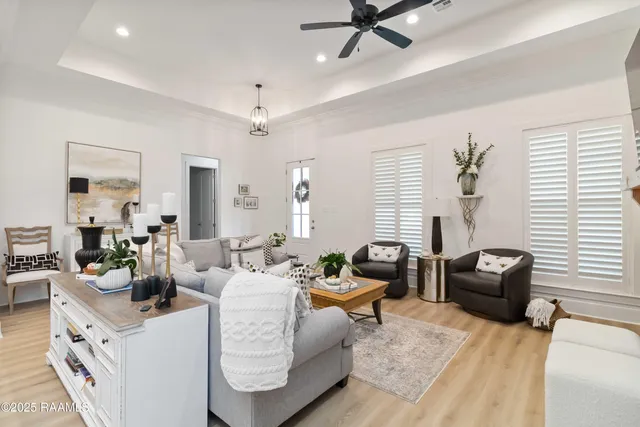 $415,000 | 222 Trail Pointe Drive, Scott, LA 70583