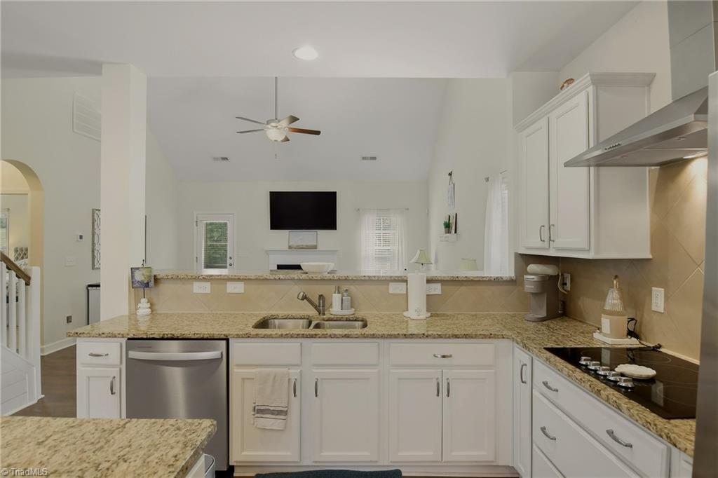 4558 Jasper Ridge Drive Clemmons, NC 27012 - Photo 11 of 31 Gallery Image 11