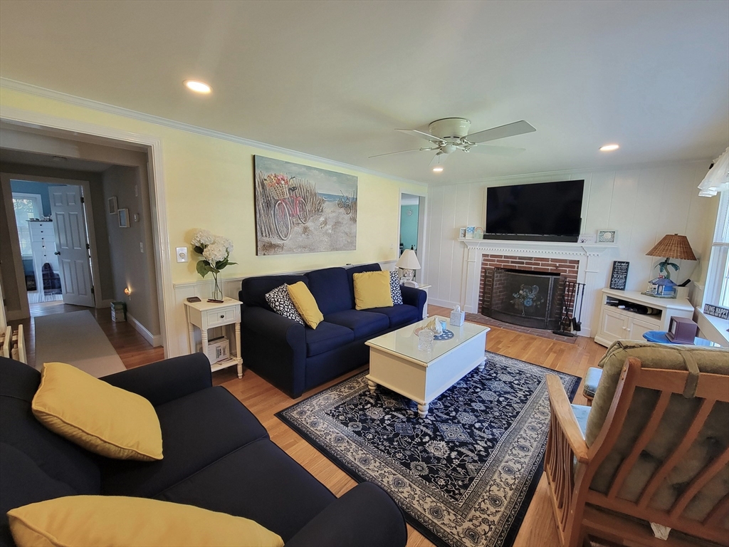 18 Lyndale Road Yarmouth, MA 02664 - Photo 4 of 21 Gallery Image 4
