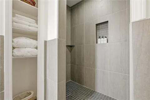 $750,000 | 5125 Beeler Street, Pittsburgh, PA 15217