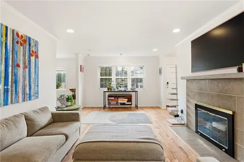 $750,000 | 5125 Beeler Street, Pittsburgh, PA 15217