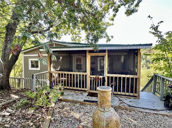 $169,900 | 73525 East Leisure Lake Drive, Trenton, MO 64683