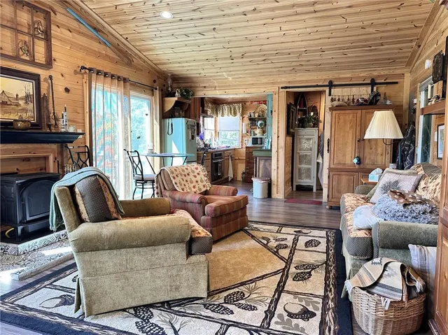 $175,000 | 73525 East Leisure Lake Drive, Trenton, MO 64683