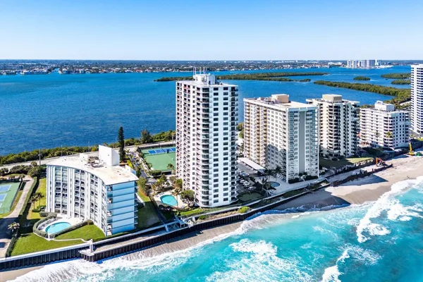 $6,500 | 5420 North Ocean Drive, Unit 1605, Singer Island, FL 33404