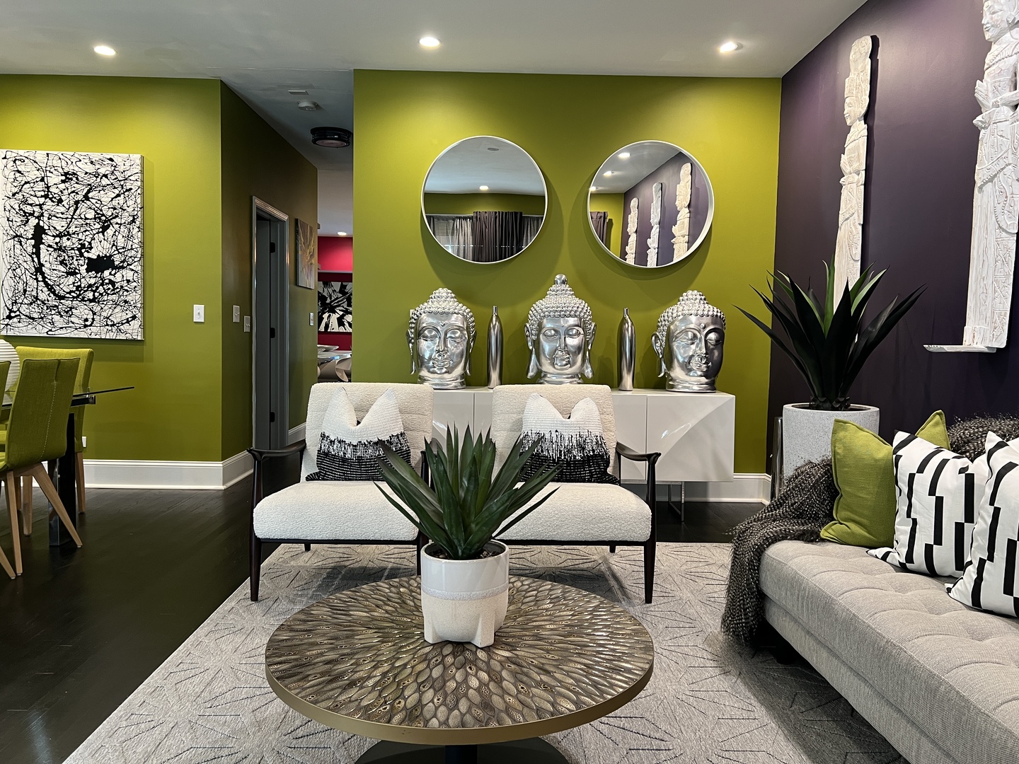 7019 South Union Avenue Chicago, IL 60621 - Photo 3 of 10 a living room with furniture and a mirror