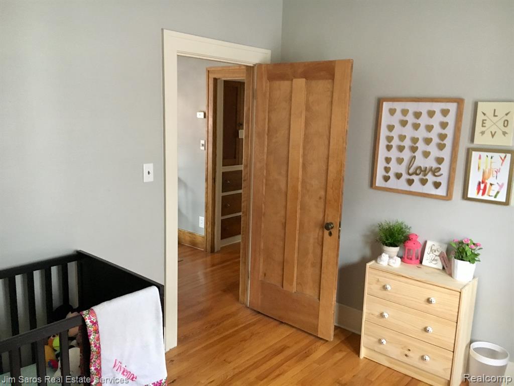 925-927 Nottingham Road Grosse Pointe Park, MI 48230 - Photo 11 of 23