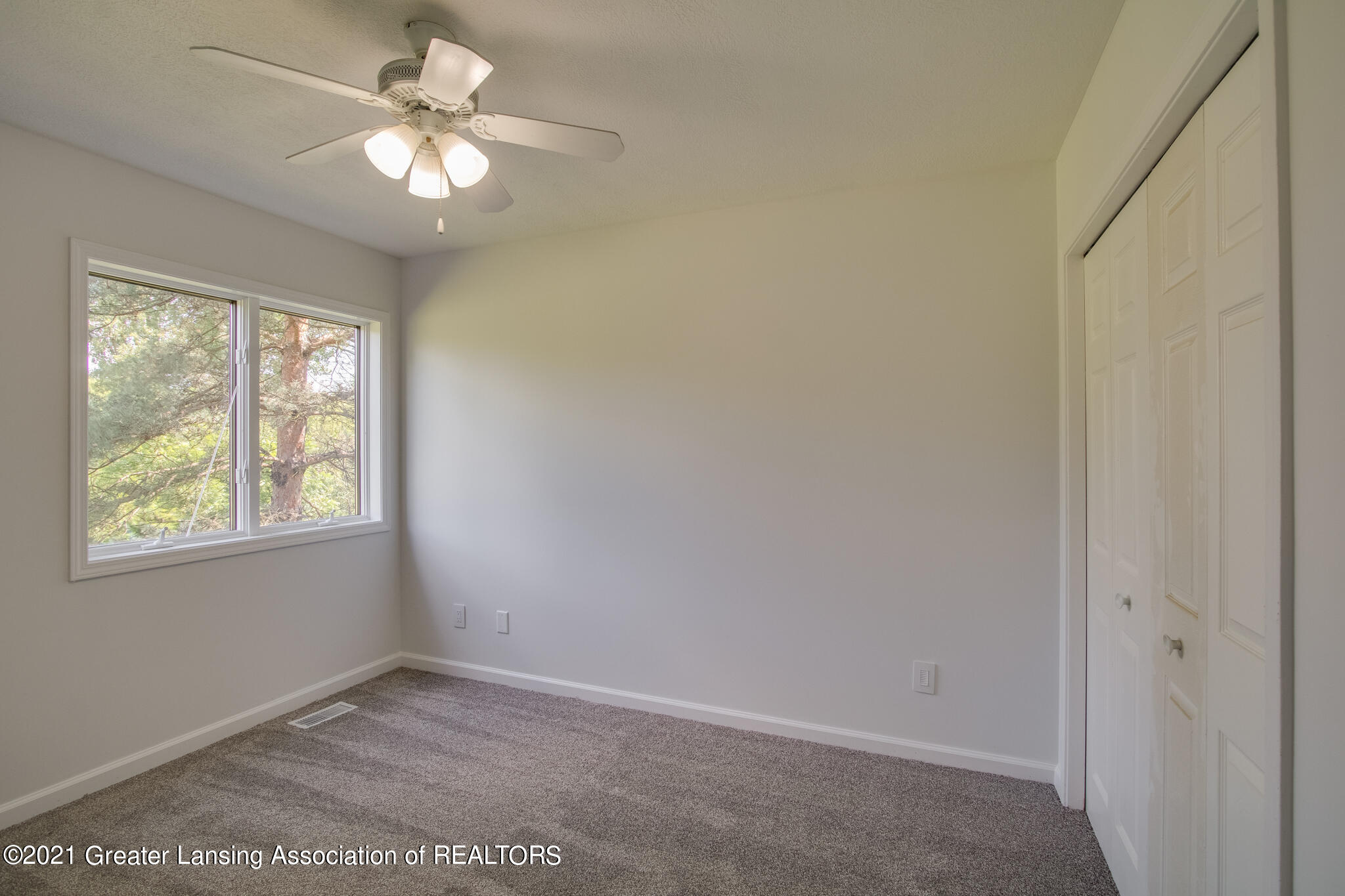 15089 Grove Road Lansing, MI 48906 - Photo 18 of 59 15089_S_Grove_PECK-18