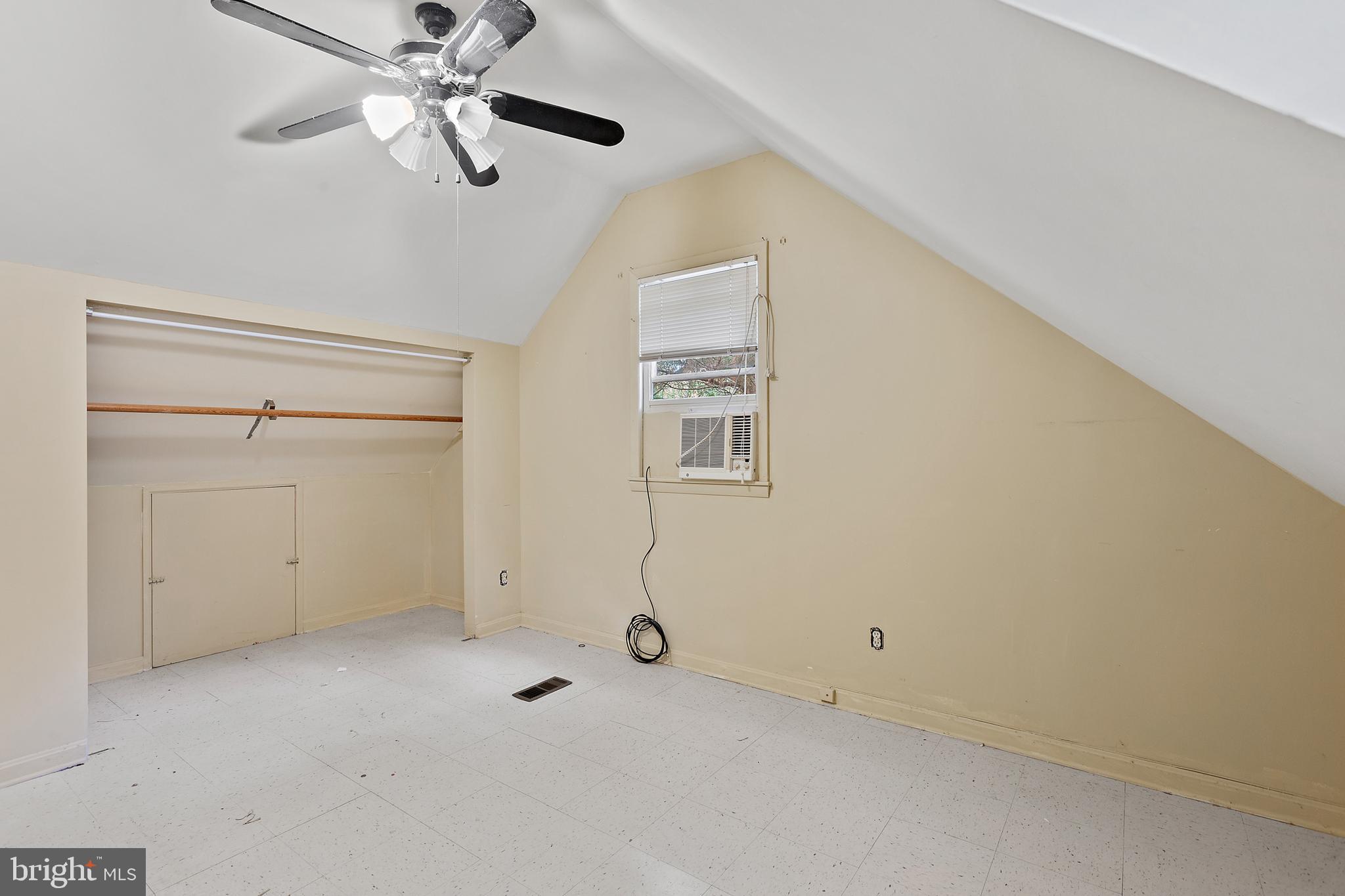 5913 Rolston Road Bethesda, MD 20817 - Photo 21 of 37 a view of an empty room