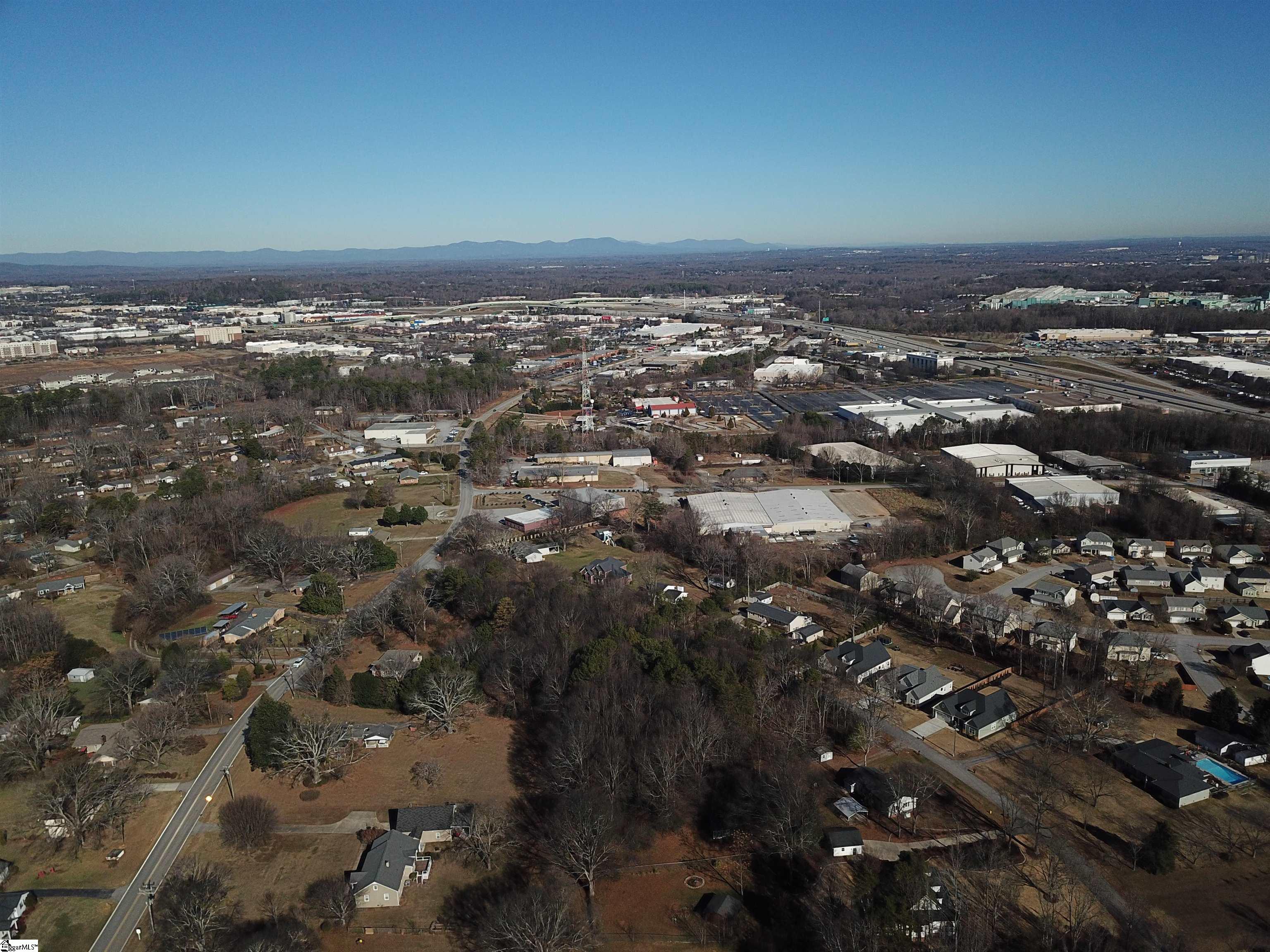 100 Berry Drive Greenville, SC 29607 - Photo 8 of 10