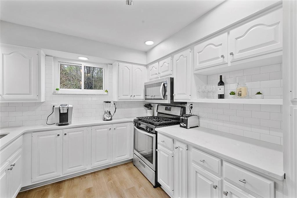 937 Steen Road Bridgeville, PA 15017 - Photo 15 of 23 Gallery Image 15