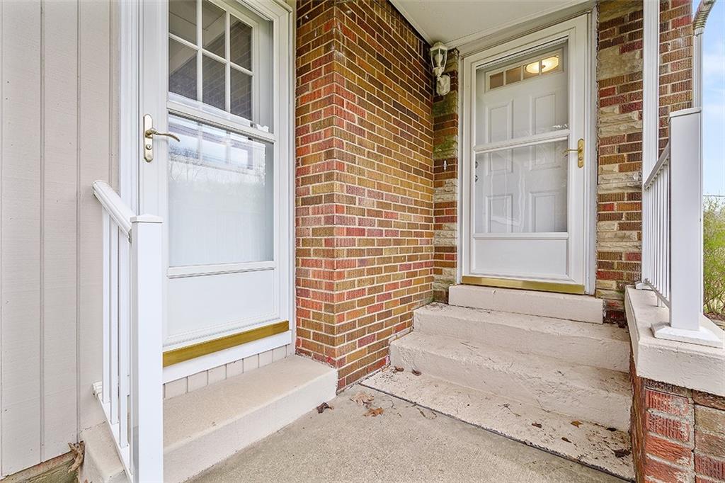 937 Steen Road Bridgeville, PA 15017 - Photo 3 of 23 Gallery Image 3