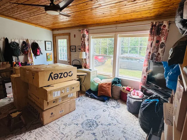 $247,900 | 1352 Mud Hollow Road, Kirby, VT 05824