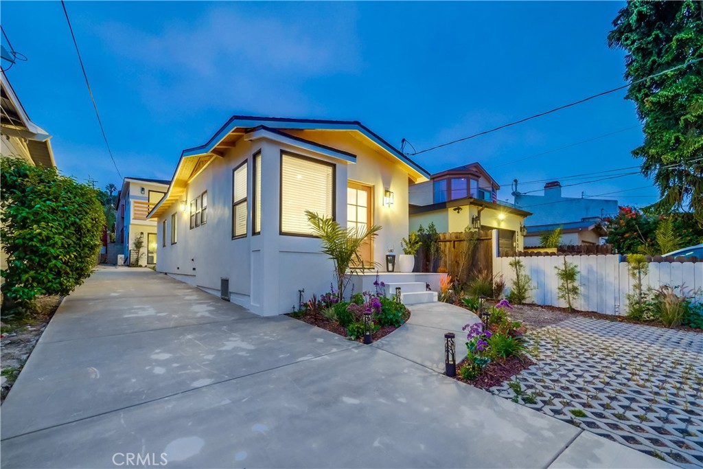 2641 South Kerckhoff Ave  