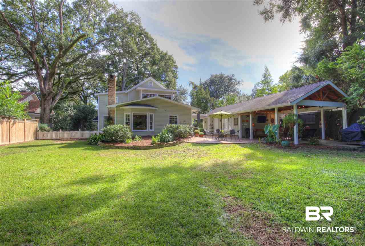 55 North Summit Street Fairhope, AL 36532 - Photo 2 of 40