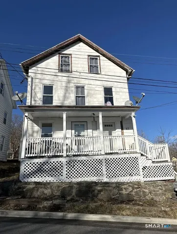 $1,500 | 67 6th Street, Unit 1, Norwich, CT 06360