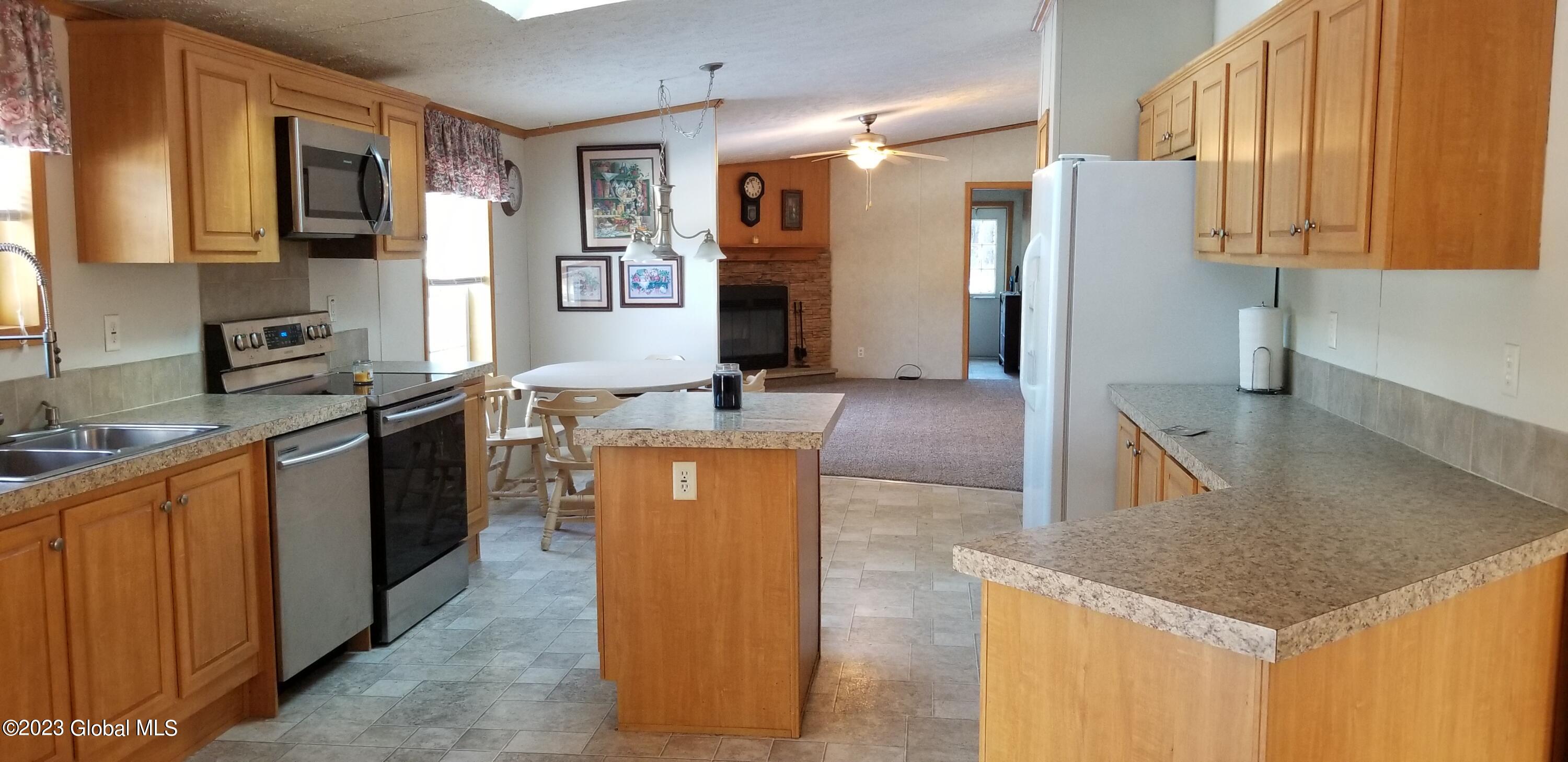 158 Middlefield Road Cairo, NY 12058 - Photo 2 of 21 20221229_105054