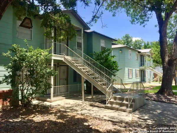 $745 | 805 Eleanor Avenue, Unit B, San Antonio, TX 78209