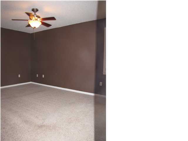 6052 Bud Moulton Road Crestview, FL 32536 - Photo 6 of 10 Gallery Image 6