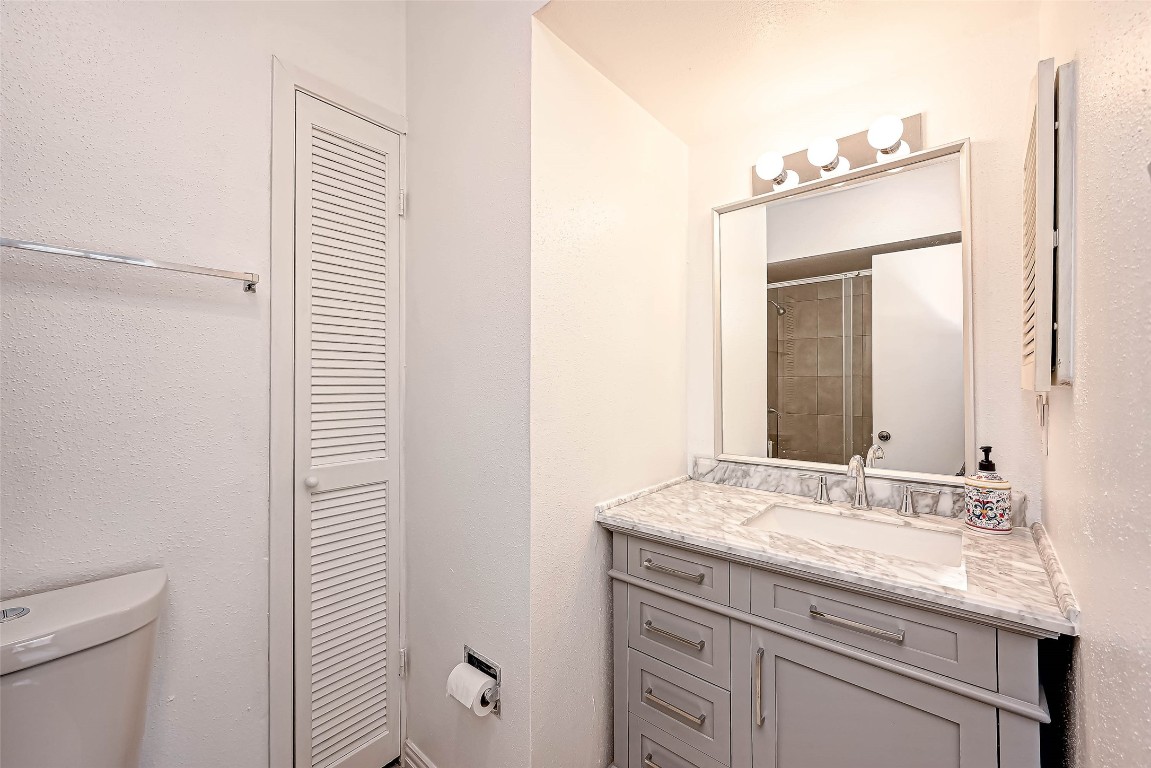 2232 South Piney Point Road, Unit 103 Houston, TX 77063 - Photo 21 of 30