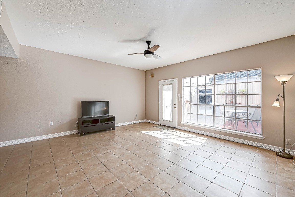 2232 South Piney Point Road, Unit 103 Houston, TX 77063 - Photo 8 of 30