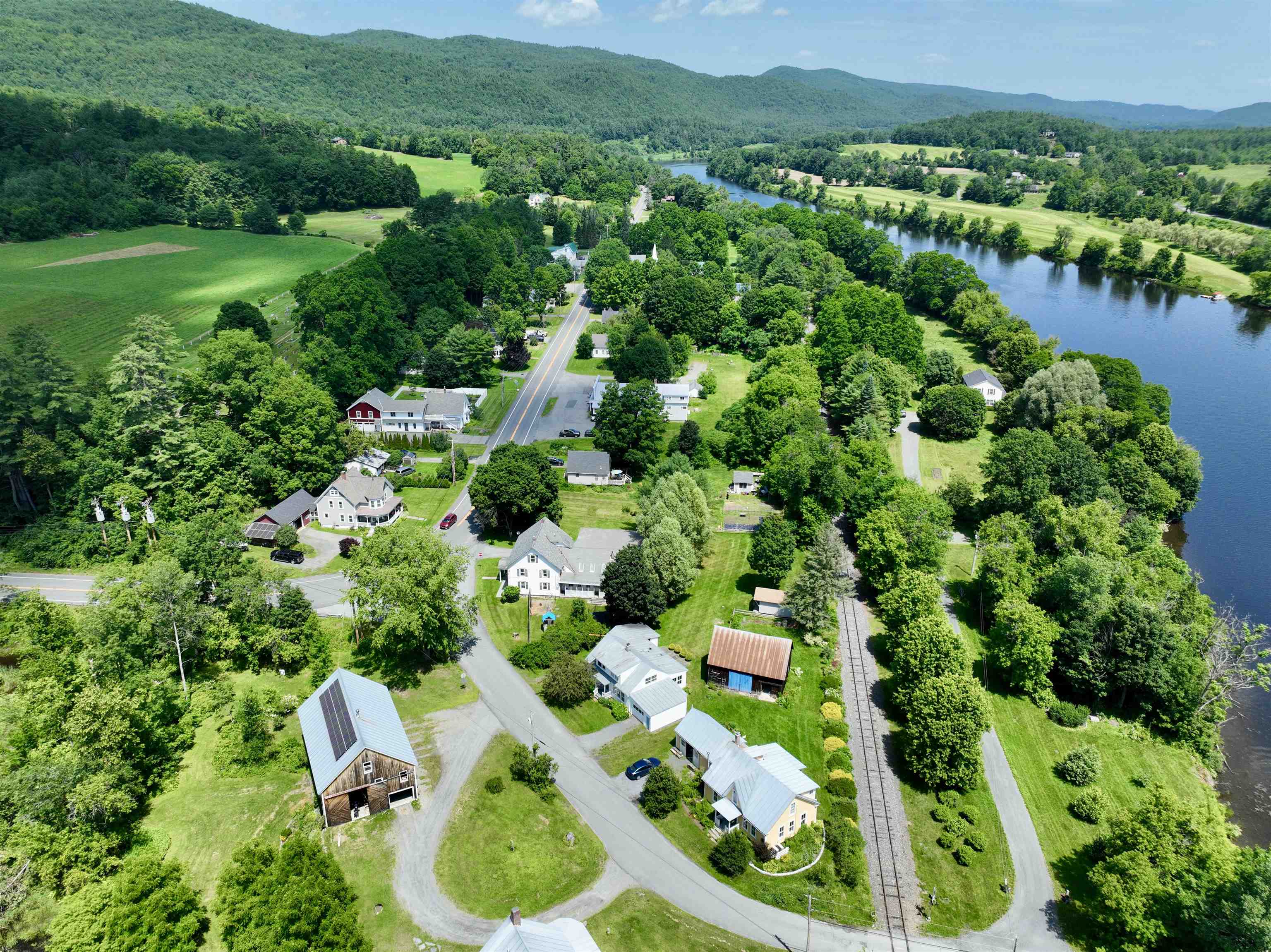 39 Bridge Road Thetford, VT 05054 - Photo 23 of 23