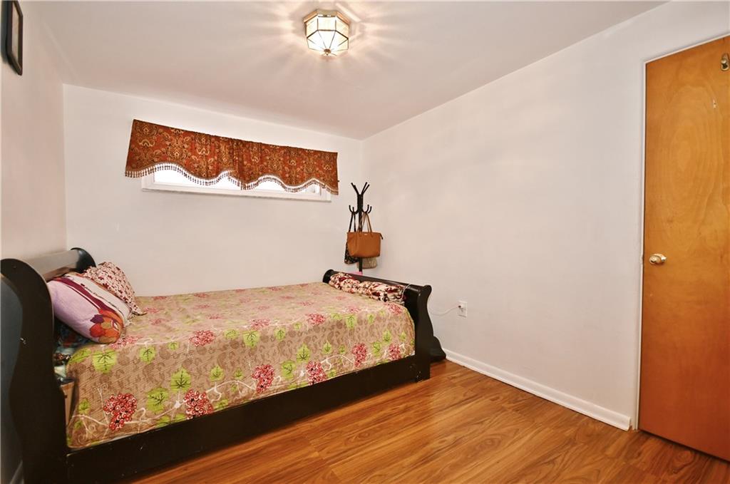 1614 Hollyrood Road Pittsburgh, PA 15227 - Photo 14 of 25 Gallery Image 14