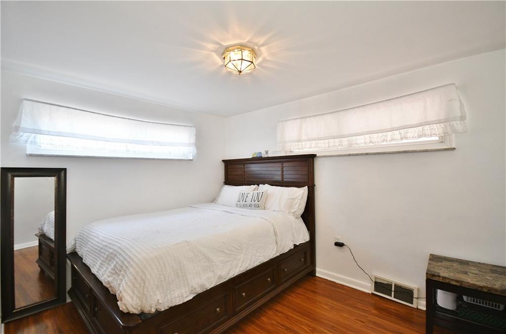 1614 Hollyrood Road Pittsburgh, PA 15227 - Photo 15 of 25 Gallery Image 15