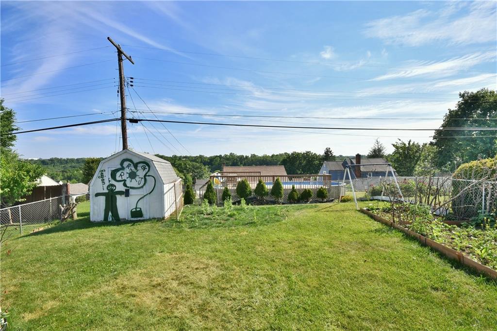 1614 Hollyrood Road Pittsburgh, PA 15227 - Photo 5 of 25 Gallery Image 5