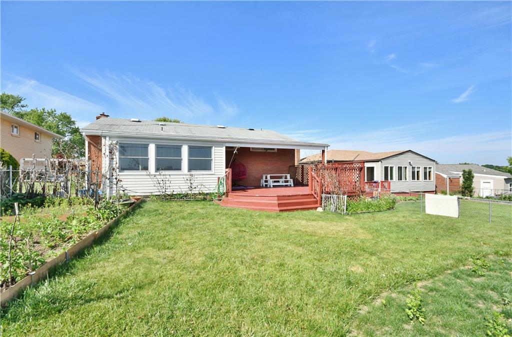 1614 Hollyrood Road Pittsburgh, PA 15227 - Photo 9 of 25 Gallery Image 9