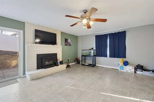 $425,000 | 2713 Treadway Avenue, St. Charles, MO 63301