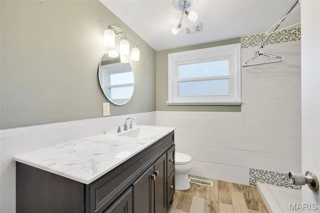 $425,000 | 2713 Treadway Avenue, St. Charles, MO 63301