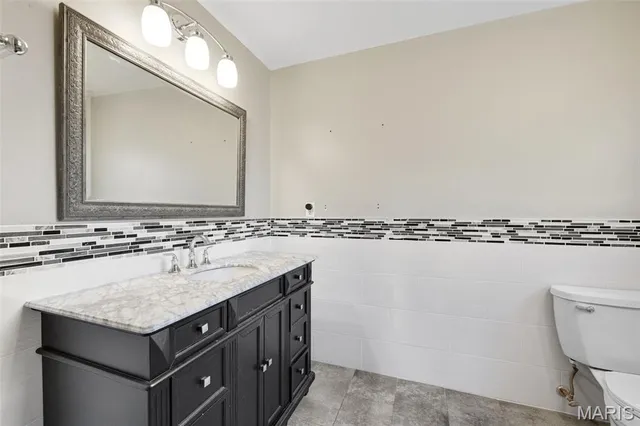 $425,000 | 2713 Treadway Avenue, St. Charles, MO 63301