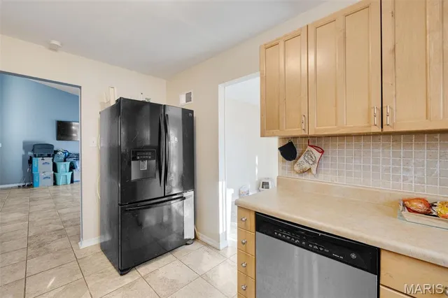 $425,000 | 2713 Treadway Avenue, St. Charles, MO 63301