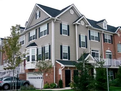 $3,850 | 15 Alexander Court, Jersey City, NJ 07305