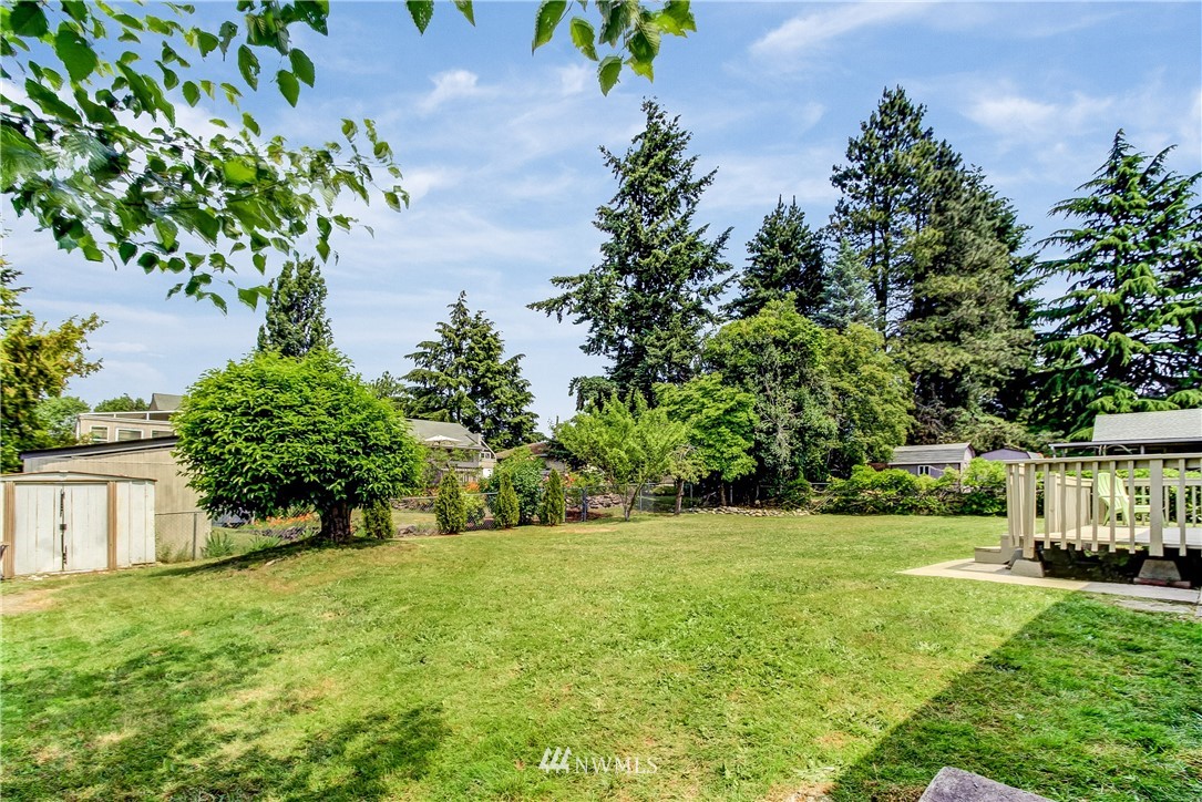 10818 Southeast 182nd Street Renton, WA 98055 - Photo 14 of 18