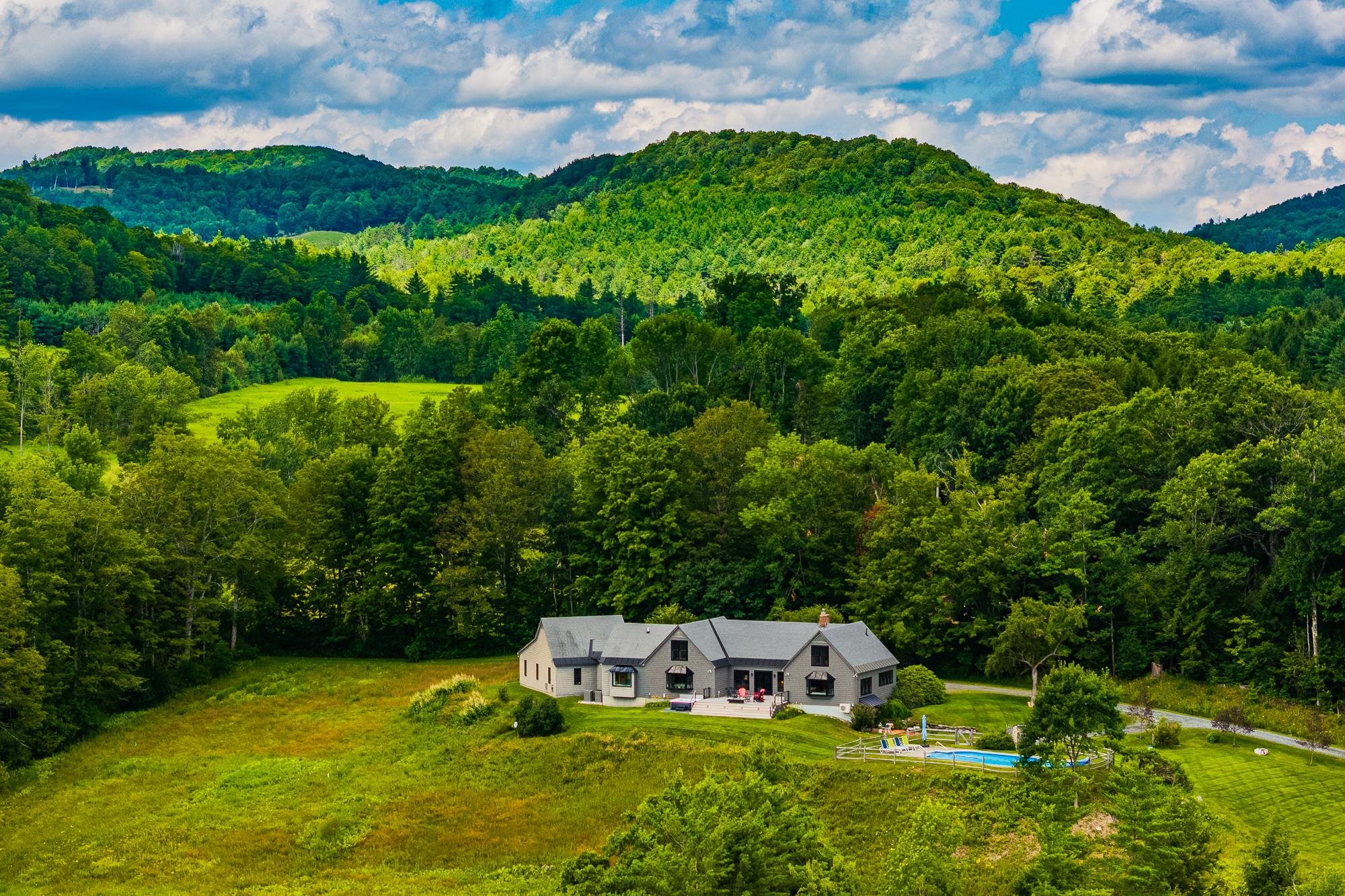 353 Cabot Road Woodstock, VT 05091 - Photo 1 of 48 Gallery Image 1