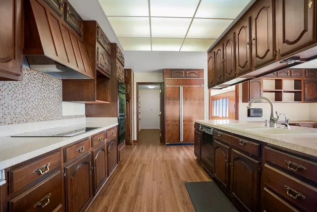 $1,100,000 | 34848 Woodland Road, Paola, KS 66071