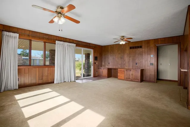 $1,100,000 | 34848 Woodland Road, Paola, KS 66071