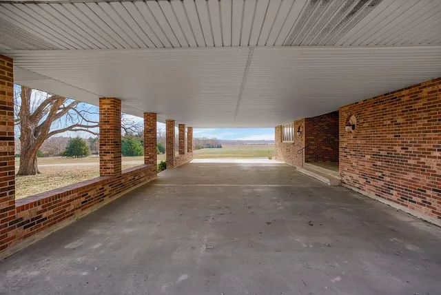 $1,100,000 | 34848 Woodland Road, Paola, KS 66071