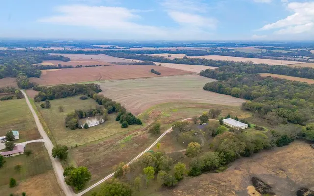 $1,100,000 | 34848 Woodland Road, Paola, KS 66071