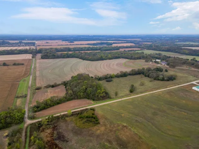 $1,100,000 | 34848 Woodland Road, Paola, KS 66071