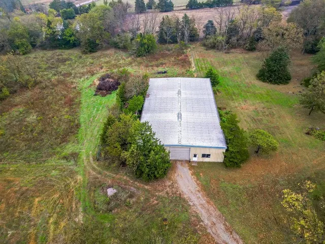 $1,100,000 | 34848 Woodland Road, Paola, KS 66071