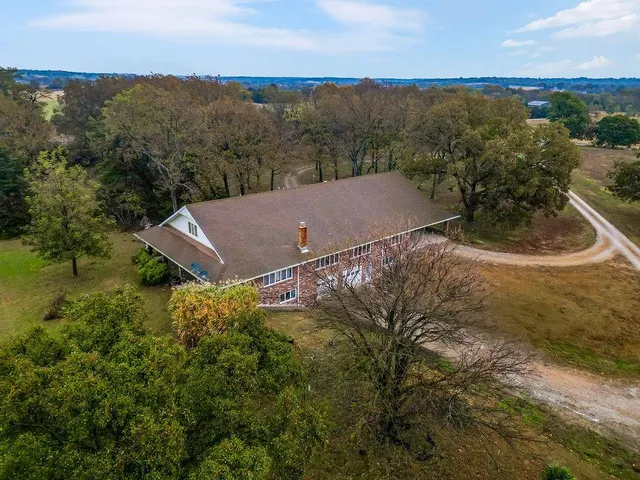 $1,100,000 | 34848 Woodland Road, Paola, KS 66071