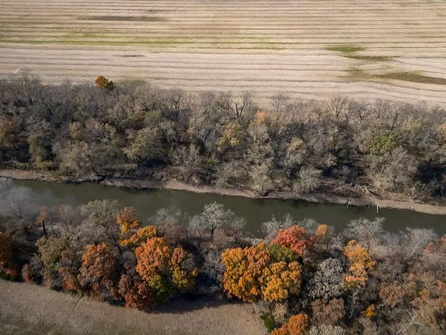 $1,100,000 | 34848 Woodland Road, Paola, KS 66071