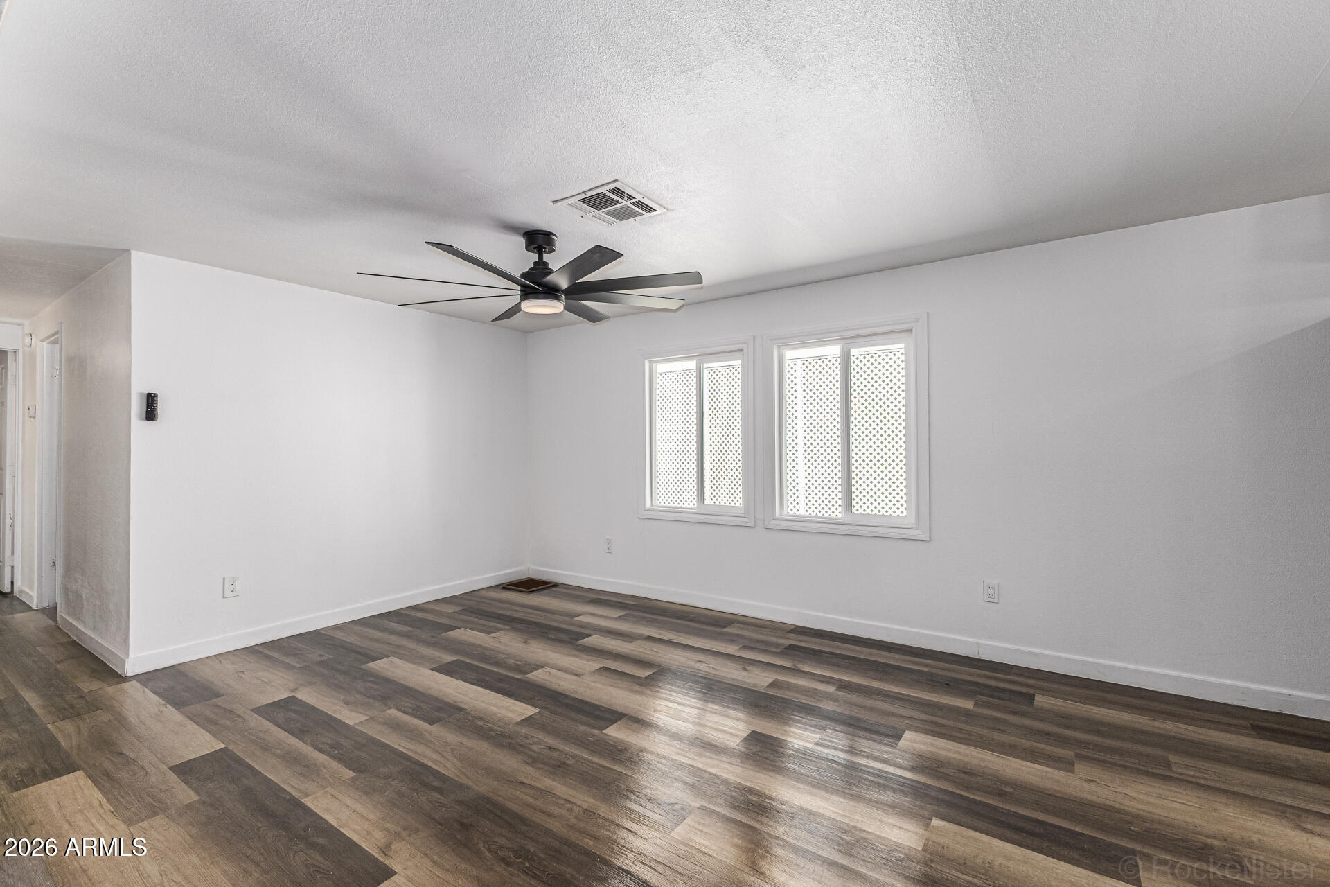 2050 West Dunlap Avenue, Unit D52 Phoenix, AZ 85021 - Photo 9 of 25