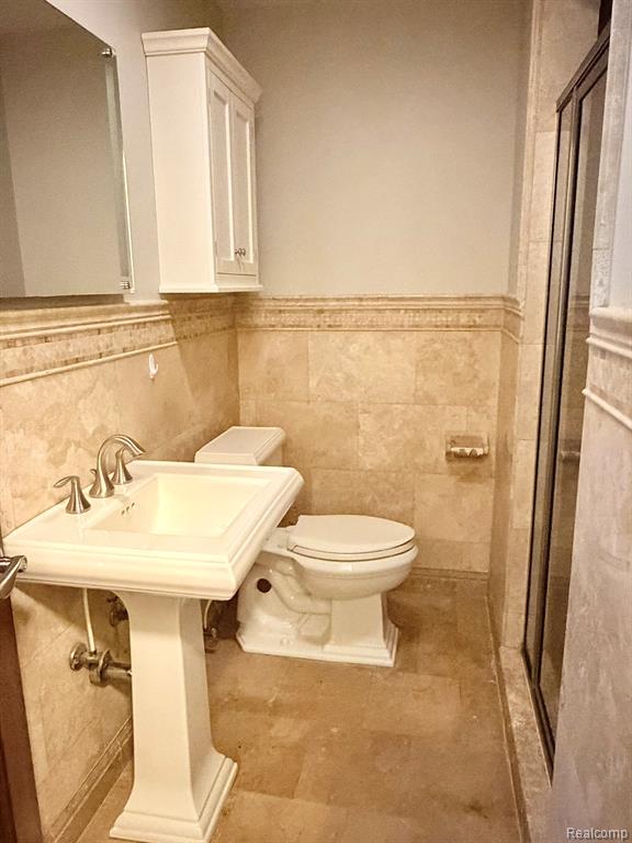 2111 Earlmont Road Berkley, MI 48072 - Photo 15 of 27